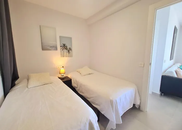 Appartement 1º Linea De Playa En Pleno Centro De *