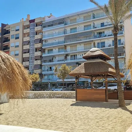 1º Línea De Playa En Pleno Centro De Apartamento Fuengirola