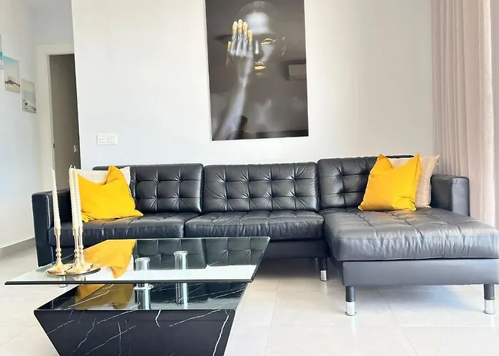 1º Linea De Playa En Pleno Centro De Фуэнхирола