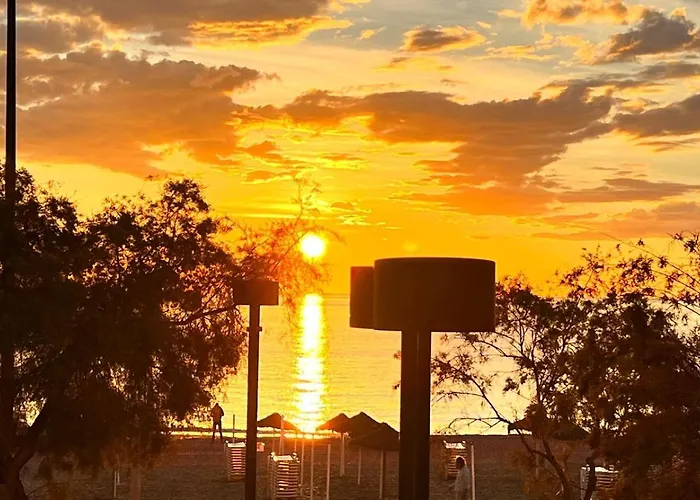 Апартаменты 1º Linea De Playa En Pleno Centro De Фуэнхирола